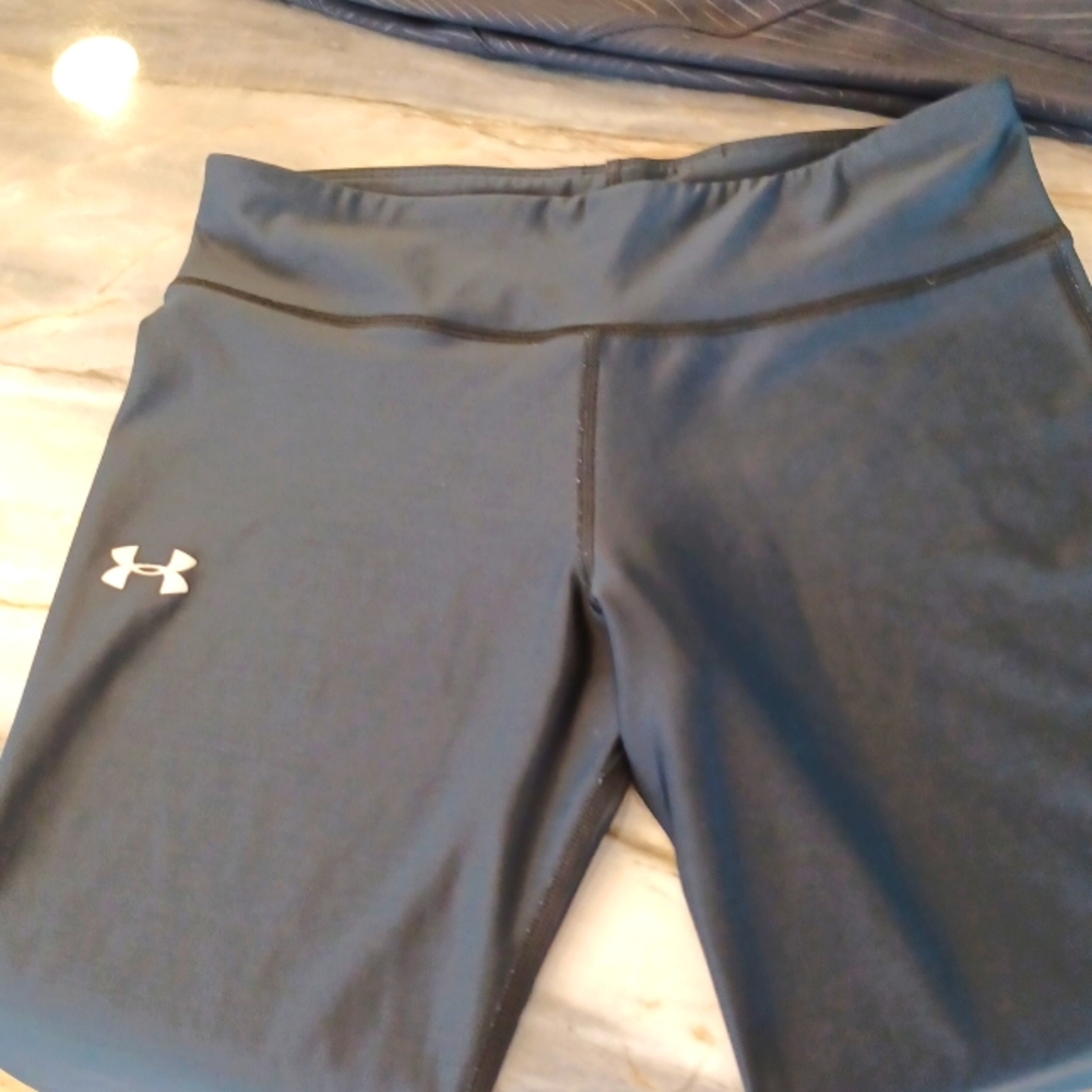 3 Pair Workout Tights, Under Armour sz Sm,  Ivy Park sz Med, Nike sz Med - Picture 2 of 8